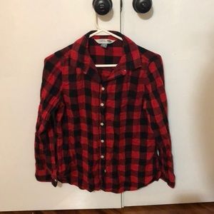 Old navy red/black Plaid button up